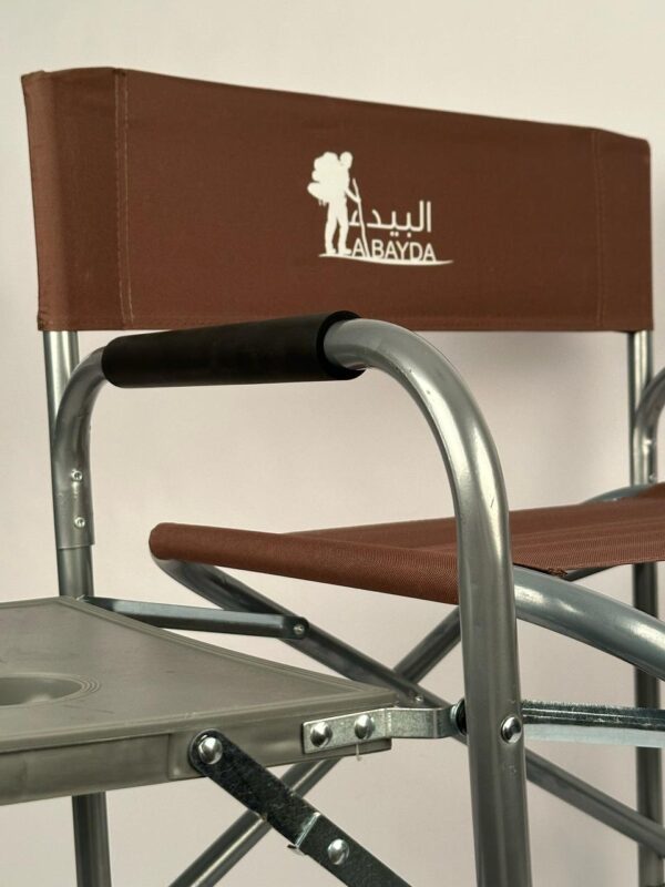 ⁦كرسي رحلات المنيوم قابل للطي مع طاولة جانبية BS341 البيداء⁩ - الصورة ⁦7⁩